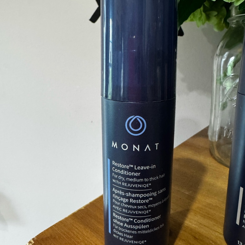 Monat Restore Leave-in Conditioner